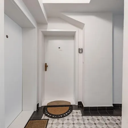 Apartmán With The Lions Praha