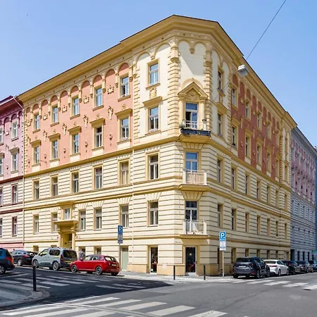Апартаменты With The Lions *